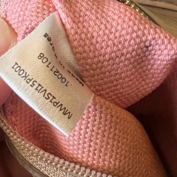 MCM Ltd. Ed.  Cream and peach Visetos Zippered Tote - Picture 12 of 13